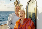 Gerda (Johanna von Koczian) und Karl (Dietrich Mattausch) bemerken, dass sie einiges gemeinsam haben.