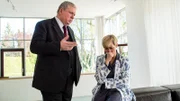 Was weiß Monika Sahlmann (Gesine Cukrowski), eine Kollegin von Staatsanwalt Bernd Reuther (Rainer Hunold), über den Mordanschlag, der zunächst wie ein Raubüberfall aussah?