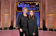 Treten als Kandidat:innen bei "Wer weiß denn sowas?" an: Der DJ Nicolino Hermano (l.) und die Schauspielerin Simone Thomalla (r.).