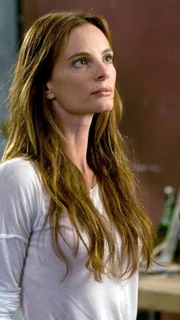 Fiona (Gabrielle Anwar) muss ein entführtes Kind finden. Doch dieses Vorhaben gestaltet sich weitaus schwieriger als gedacht...