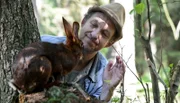 NDR Fernsehen NEUES AUS BÜTTENWARDER, "Knopfhase", am Donnerstag um 20:40 Uhr. Erstaunlich, dass Adsche (Peter Heinrich Brix) mit dem Knopfhasen sprechen kann.