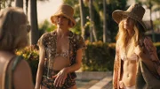 l-r: Kate Bohr (Leslie Bibb), Jaclyn Lemon (Michelle Monaghan)