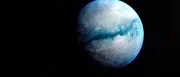 Wie ein riesiger glitzernder Schneeball schwebte die Erde vor hunderten Millionen Jahren im Weltall.