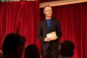 Moderator Stephan Karkowsky