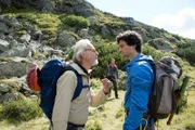 Prof. Hechtel (Siemen Rühaak, l.) ist seinem Sohn Tom (Aaron Karl, r.) und seinem ehemaligen Studenten Maik (Martin Baden, M.) gefolgt. Warum will er um jeden Preis verhindern, dass die beiden ihr Ziel erreichen?