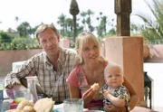 Ottfried (Oliver Stritzel) und seine Frau Jutta (Anica Dobra) sind endlich angekommen in Marrakesch.