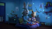 Danke Posys guter Idee, viele leuchtende Sterne im Schlafzimmer zu platzieren, fühlt sich Pip gleich besser.
