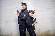 Auch in den neuen Folgen bleibt das Dorf Hengasch das Universum der skurrilen Crimecomedy-Serie aus der Eifel, doch die Dienststelle ist neu besetzt. Eine neue Chefin, Kommissarin Marie Gabler (Katharina Wackernagel) will Schwung und Struktur in die verschlafene Wache bringen.