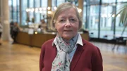 Prof. Barbara Krahé , Sozialpsychologin (i.R.) der Universität Potsdam, erklärt, warum es in der Gesellschaft viele falsche Vorstellungen von sexuellen Übergriffen gibt, so genannte Vergewaltigungsmythen.