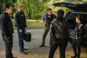 (v.l.n.r.) Clinton Skye (Nathaniel Arcand); Kenny Crosby (Kellan Lutz); Jess LaCroix (Julian McMahon); Sheryll Barnes (Roxy Sternberg); Hana Gibson (Keisha Castle-Hughes)