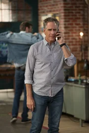 Dwayne Pride (Scott Bakula)
