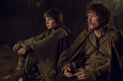 Tilla alias "Moritz" (Josefine Preuß, links) und Sebastian (Jacob Matschenz, rechts) im Kerker des furchteinflößenden Grafen Aymer. in Verbindung mit der Sendung bei Nennung ZDF/David Slama