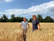 Gerste ja, Weizen nein. Was es bedeutet, auf PFAS-verseuchtem Boden Landwirtschaft zu betreiben, erfährt Lena Ganschow bei Erik Reiß in der Nähe von Rastatt.