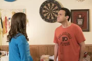 L-R: Erica Goldberg (Hayley Orrantia), Barry Goldberg (Troy Gentile)