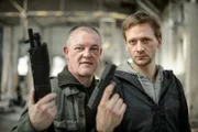 Peter Huber (Thomas Lawincky, r.); Jason Müllerschön (Matthias Lier, r.)
