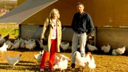 Moderatorin Anna Lena Dörr auf dem Hofgut Oberfeld.