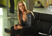 Nachdem sie in der Pathologie wild um sich geschossen hat, muss Horatios Ex-Frau Julia (Elizabeth Berkley) eine lebenslange Freiheitsstrafe befürchten.