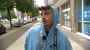 Dominick (19) ist momentan allein unterwegs - sein Zwillingsbruder Patrick ist im Jugendarrest.