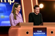 Die Kandidaten des Teams "Moderation": Jennifer Sieglar (l.) und Tim Schreder (r.), beide Journalisten.