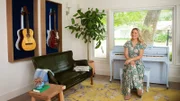 Miss Grace besucht eine naturverbundene und musikalische Familie. Diese Leidenschaften lässt sie in den Haus-Umbau mit einfließen. Sie setzt auf natürliches Licht, viele grüne Akzente und baut sogar einen Musikraum für die Kinder.