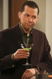 Alan (Jon Cryer)