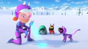 Emma und die Roboter-Tiere wollen Huskys aus den Händen von Prinzessin Pimpernell befreien.