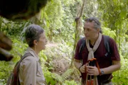 Peter Eeckhout ist mit der Archäologin Luisa Fernanda Herrera unterwegs: Sie entdeckte 1976 die legendäre Stadt und konnte erste Einblicke in die bis dahin weitgehend unbekannte Kultur der Tairona geben.