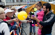 Willkommenskultur in Deutschland: Viele empfangen die Geflüchteten mit offenen Armen.