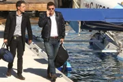 James Aubrey (John Boyd, l.); Seeley Booth (David Boreanaz, r,)
