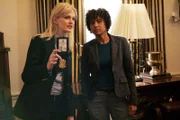Auf der Suche nach der Wahrheit: Det. Lilly Rush (Kathryn Morris, l.) und Kat Miller (Tracie Thoms, r.)