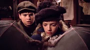Felix (Zachary Bennett) und Sara (Sarah Polley)