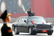Chinas Staatspräsident Xi Jinping demonstriert mit einer riesigen Militärparade seine Autorität.