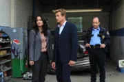 Ermitteln in einem neuen Mordfall: Patrick (Simon Baker, M.) und Teresa (Robin Tunney, l.) ...