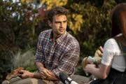 Henry DeTamble (Theo James)