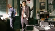 Detective Cyrus Lupo (Jeremy Sisto, Mitte) ist nach New York zurückgekehrt, um den mysteriösen Selbstmord seines Bruders aufzuklären.