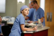 Dr. Jo Wilson (CAMILLA LUDDINGTON)