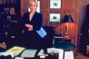 Bureau Chief Elizabeth Donnelly (Judith Light)