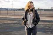 Marie (Léa Drucker) gibt alles, um die Geiseln doch noch zu befreien. Dafür reist sie in die Wüste des Niger, um die Sache selbst in die Hand zu nehmen.
