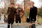 (v.li.): Otto Tausig (Herr Watzek), Martin Weinek (Fritz Kunz), Alexander Pschill (Marc Hoffmann).