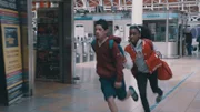 Nachdem sich Joe (Daniel Frogson) immer mehr einer Bedrohung von einem Unbekannten ausgesetzt sieht, der es eigentlich auf Dean abgesehen hat, beschließt er zusammen mit Asha (Liani Samuel) zu fliehen.
