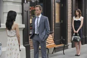 Barney und Robin mischen sich in Teds Beziehung ein und kommen sich dabei näher - bis zu dem Moment, als sie auf Nora treffen ...