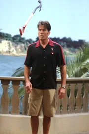 Nachdem Charlie (Charlie Sheen) den Kater seiner verlobten Sir Lancelot mit dem Auto überfahren hat, sind alle Spuren beseitigt ...