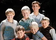 Die 6 Kummerbuben  Hier sind sie  Staffel 1, Episode 1