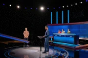 Moderator Alexander Bommers (M.) mit den Kandidaten: Lukas Kettler (l.), Ursula Spahni (3.v.r.), Johann Schurig (2.v.r.) und Petra Pohl (r.)