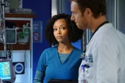Schwierige Entscheidung: April Sexton (Yaya DaCosta), Will Halstead (Nick Gehlfuss)