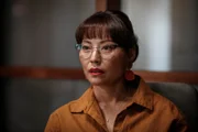 Nina (Lisette Pagler)