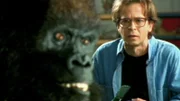 Ted Beeman (Karl Wiedergott) kann nicht glauben, was er sieht: am nächsten Morgen befindet sich Kirby an einer ganz anderen Stelle des Raumes, und das, obwohl Ted den Computerchip für Kirby über Nacht mit nach Hause genommen hatte...
