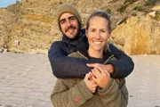 Hin und weg Schweizer Liebesgeschichten aus aller Welt Staffel 8 Folge 3 Die Schweizerin Silvia und der Brasilianer Leandro leben in Portugal am Meer.