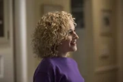 Kimberly Breland (Julia Garner)