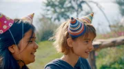 Party für Alvin! - Ha Chau und Käthe haben sich schick gemacht.